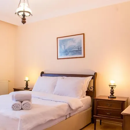 Flat With Mesmerizing Sea View In Konak Izmir