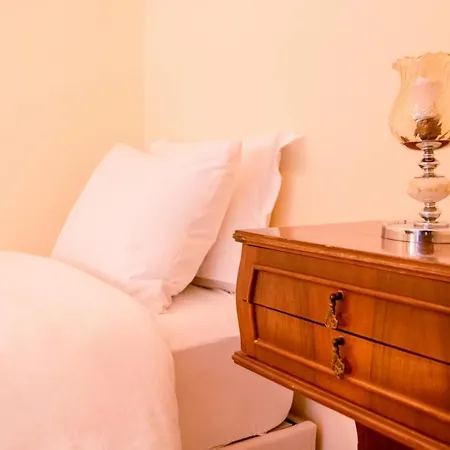 Flat With Mesmerizing Sea View In Konak Апартаменты