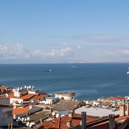Apartman Flat With Mesmerizing Sea View In Konak *